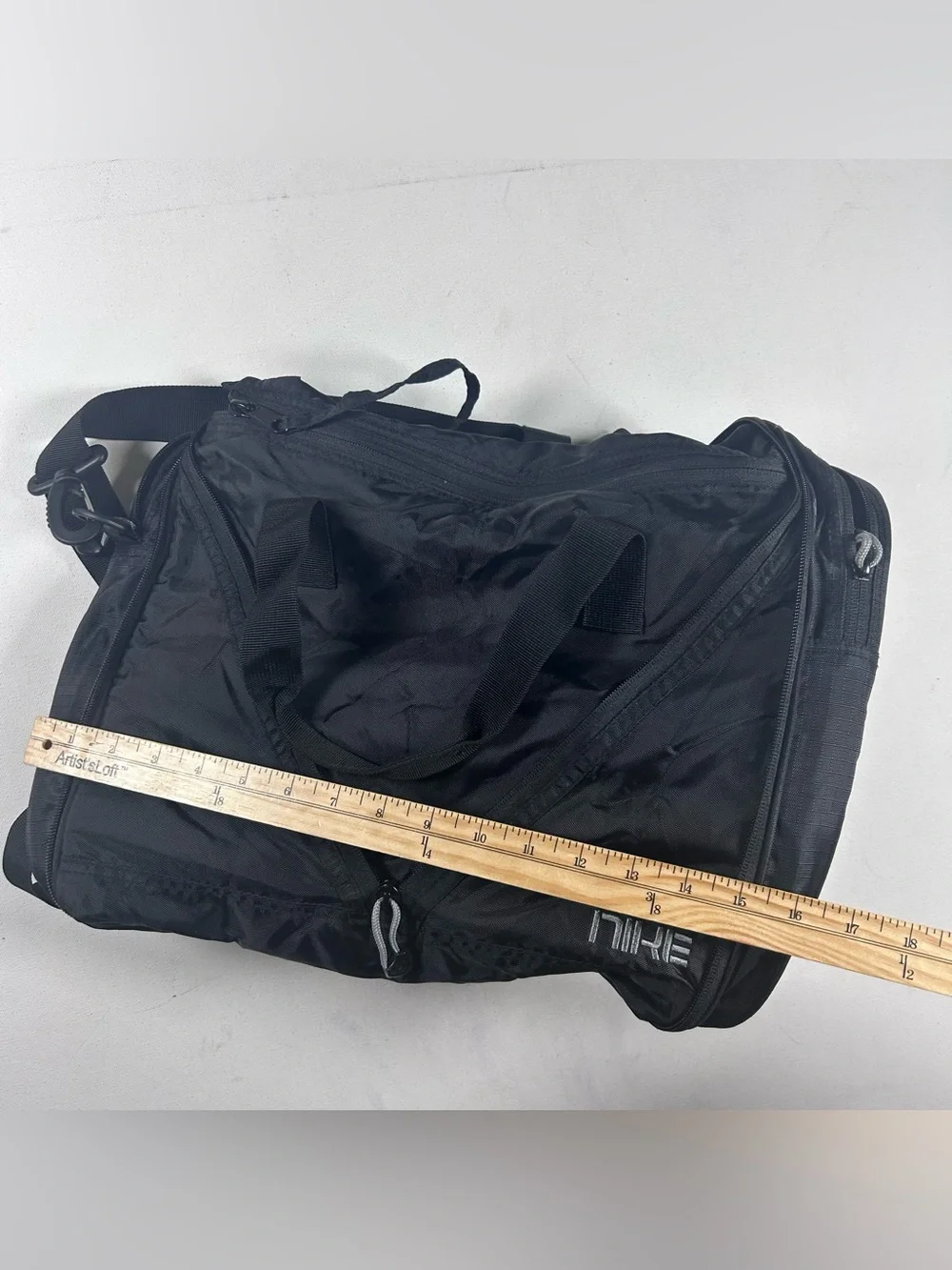 Nike Black Small Zipper Packable Utility Duffle Gym Bag Rare Bag 100% Nylon